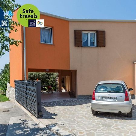 Apartments Petra Near Beach Veruda Exterior foto